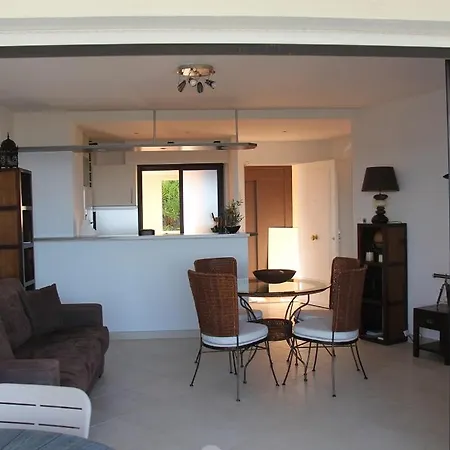 T2 Mandelieu, Vue Exceptionnelle 아파트 망들리유 라 나플