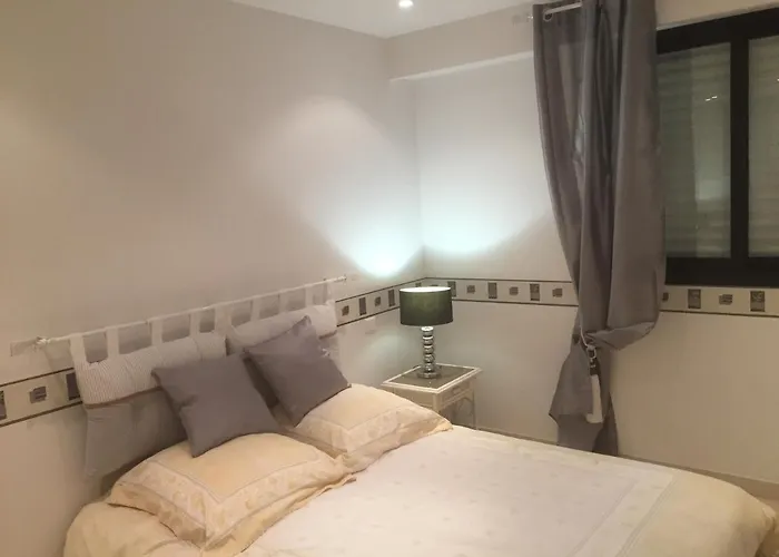 T2 Mandelieu, Vue Exceptionnelle 아파트 *